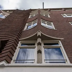 House No 7 אמסטרדם